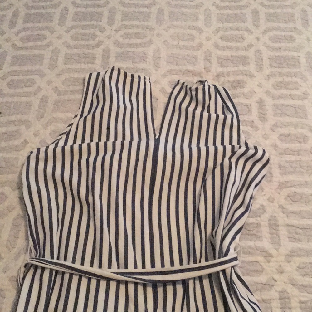 Universal Threads Jumper - Picture 5 of 6